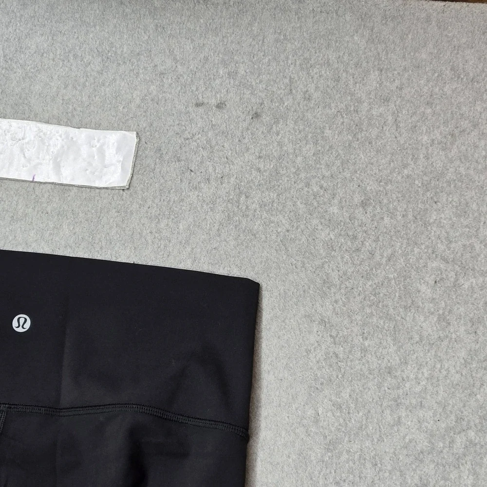 Lululemon Women Activewear Pants 8 Black Wunder Under HR Tight 25